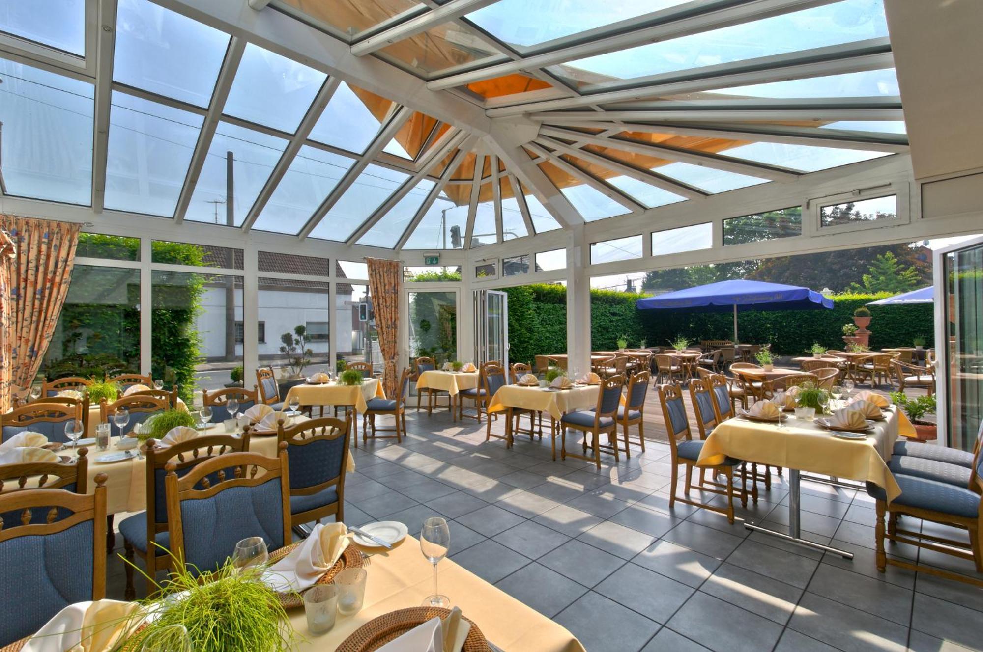 Landhotel Lohmann Лангенфельд Экстерьер фото